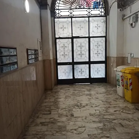 Milionaria Apartment *