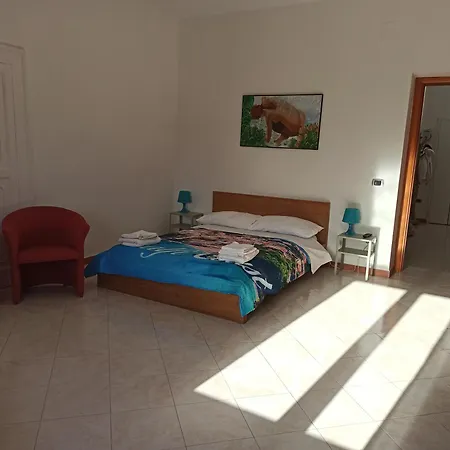 Milionaria Apartment Naples