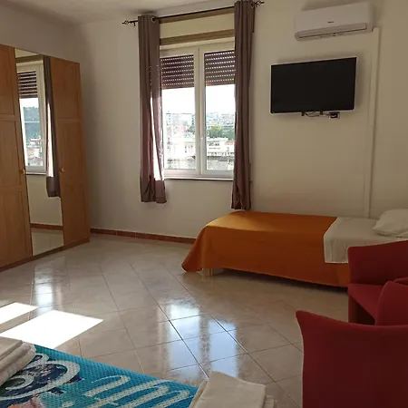 Milionaria Apartment *