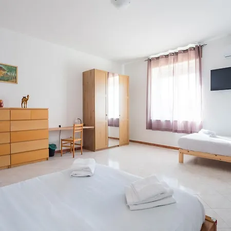 Milionaria By Dimorra * Napels